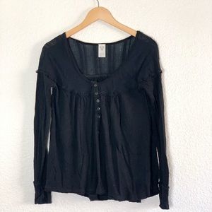 We the Free | Black loose lightweight Down Under Henley long sleeve blou…